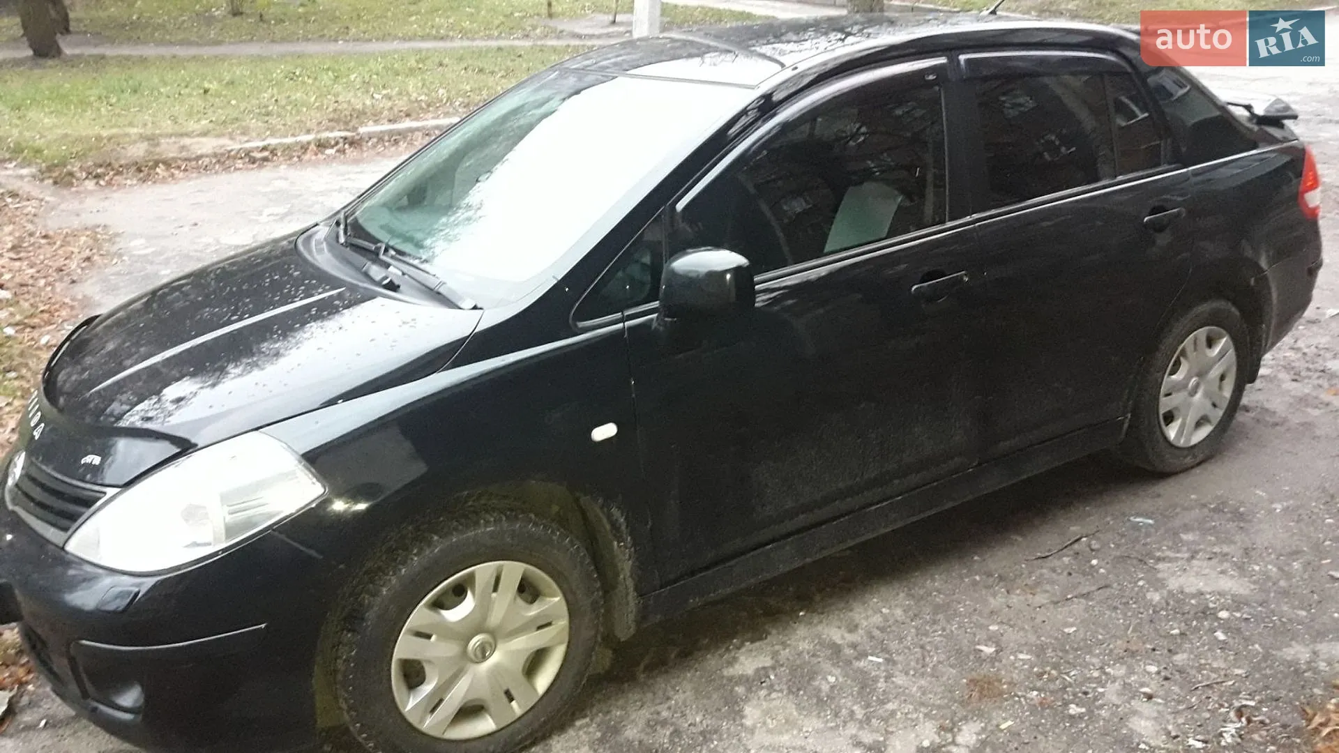 2010 Nissan Tiida - фото 1