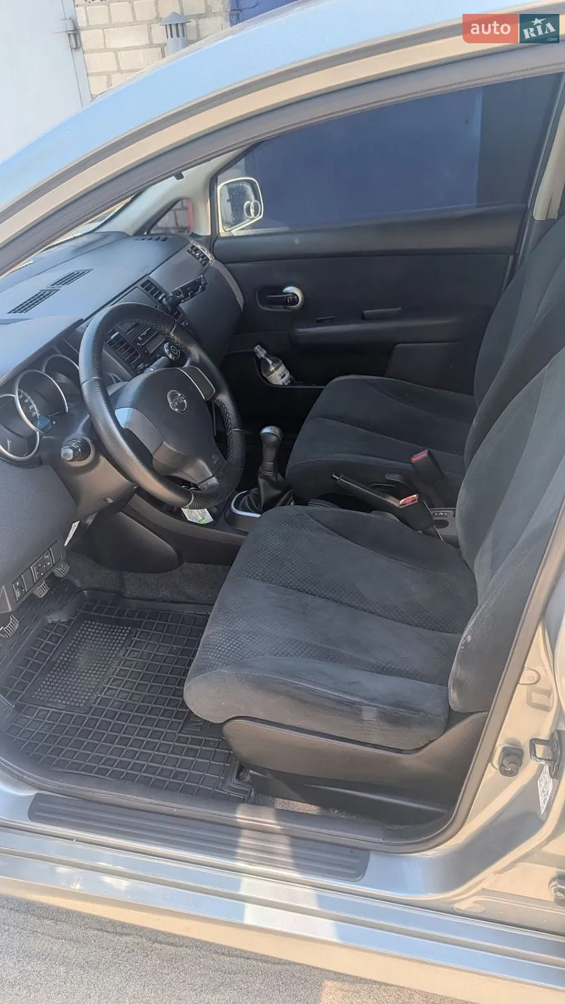 2011 Nissan Tiida - мініатюра 11