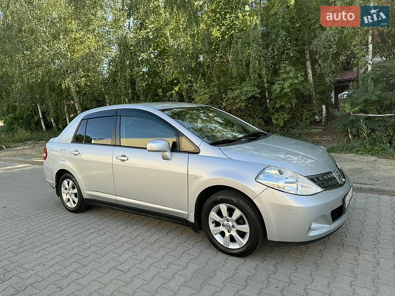 Nissan TIIDA 2010 Nissan TIIDA 2010