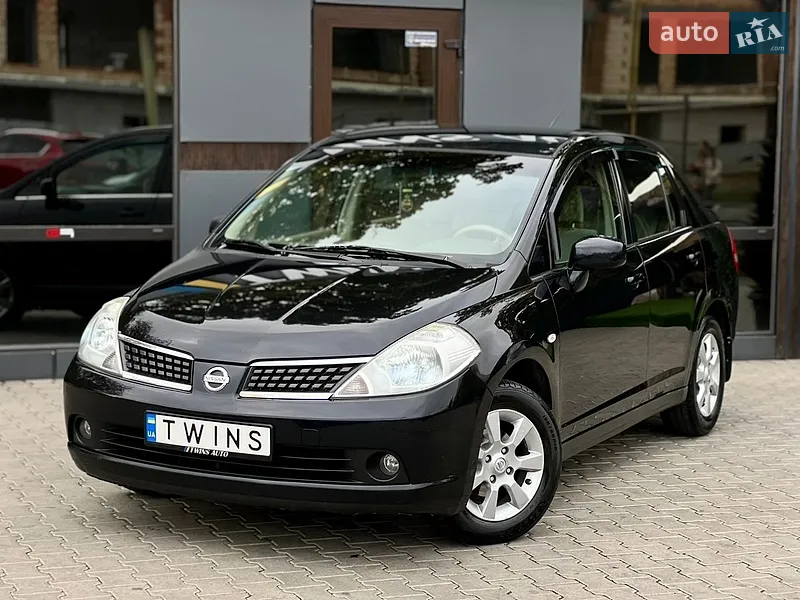 Nissan TIIDA