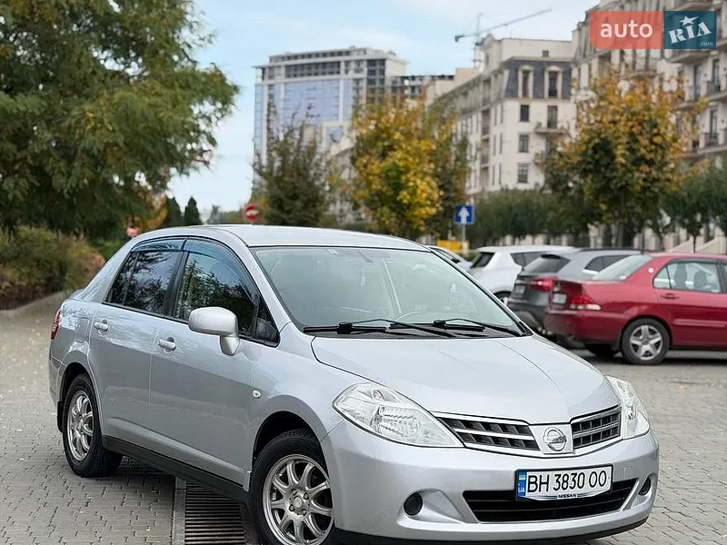 Nissan TIIDA