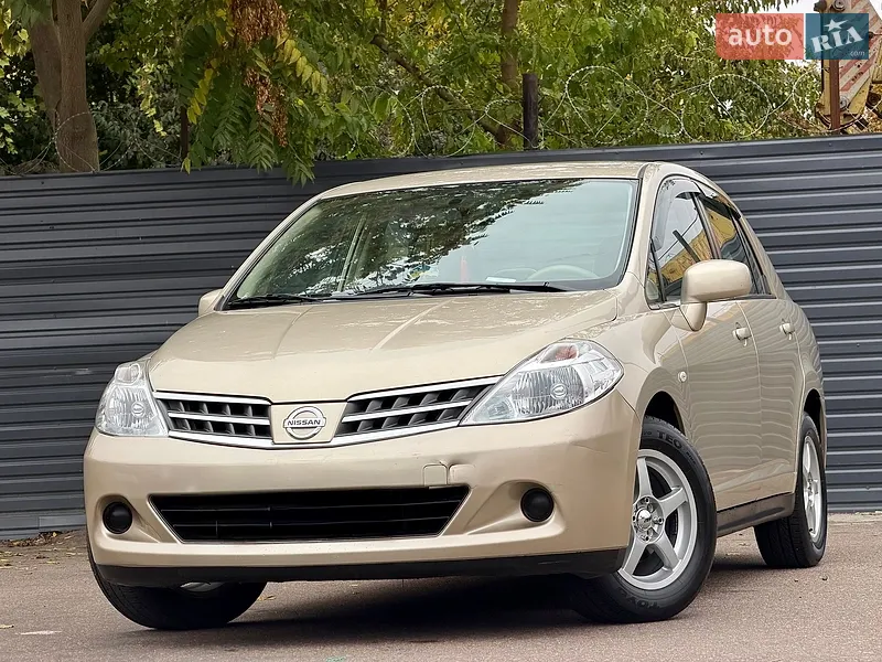 Nissan TIIDA