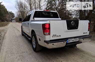 Пикап Nissan Titan 2006 в Ахтырке