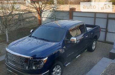 Пикап Nissan Titan 2015 в Киеве