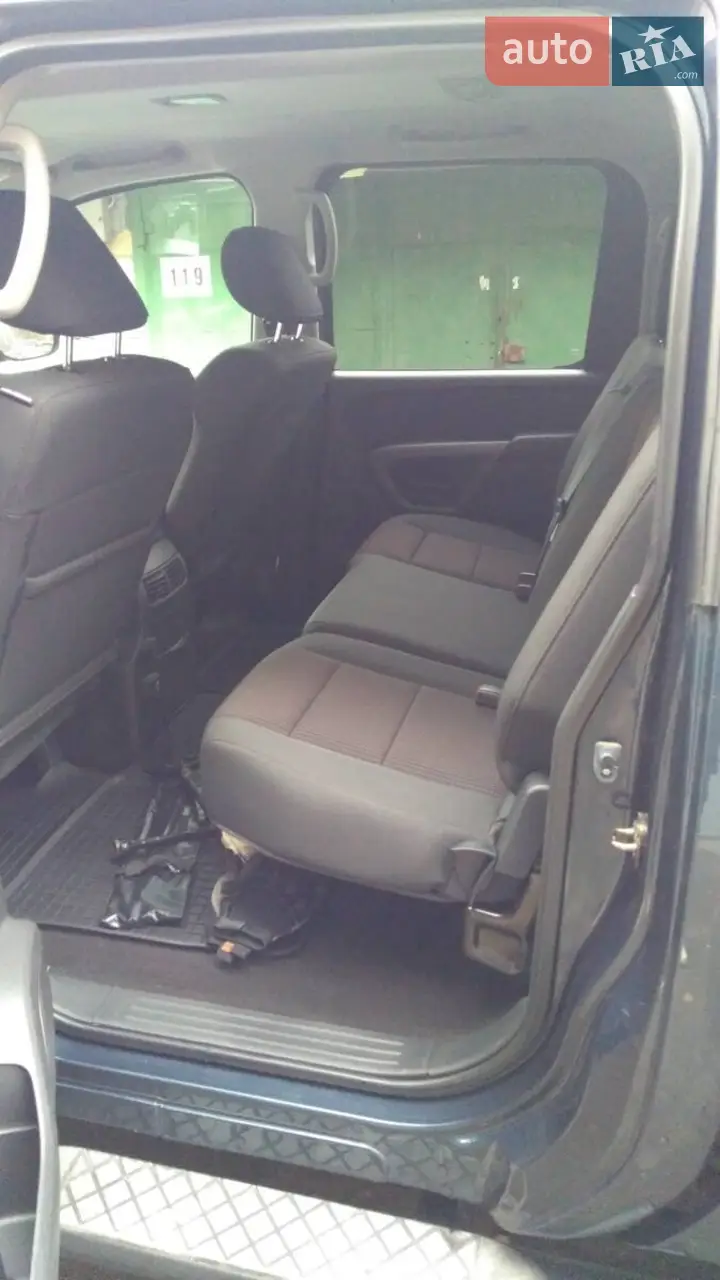 2015 Nissan Titan - мініатюра 11