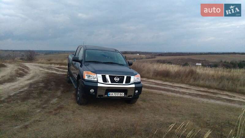 Nissan Titan 2015