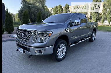 Пикап Nissan Titan 2015 в Запорожье