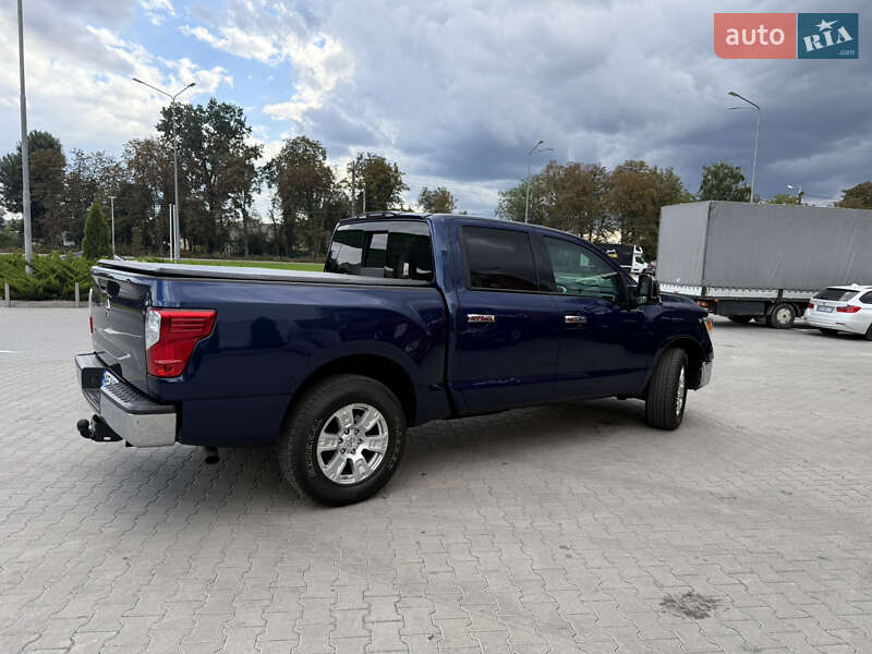 Пикап Nissan Titan 2018 в Житомире