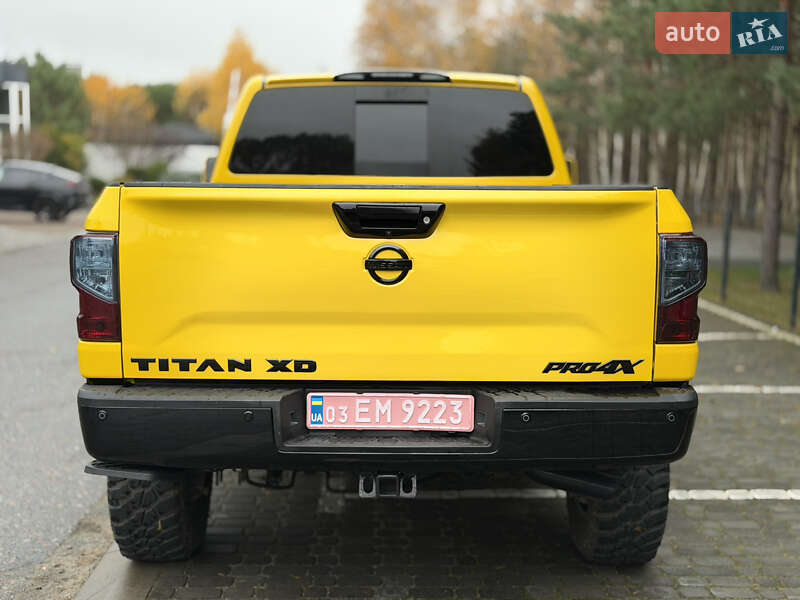 Пікап Nissan Titan 2018 в Києві