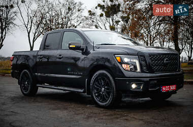 Пикап Nissan Titan 2019 в Владимире