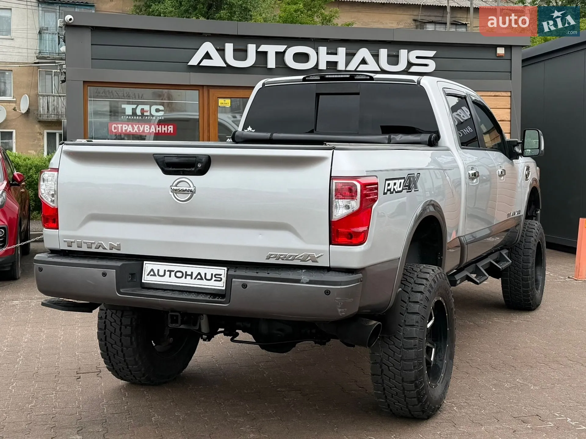 2016 Nissan Titan - мініатюра 6