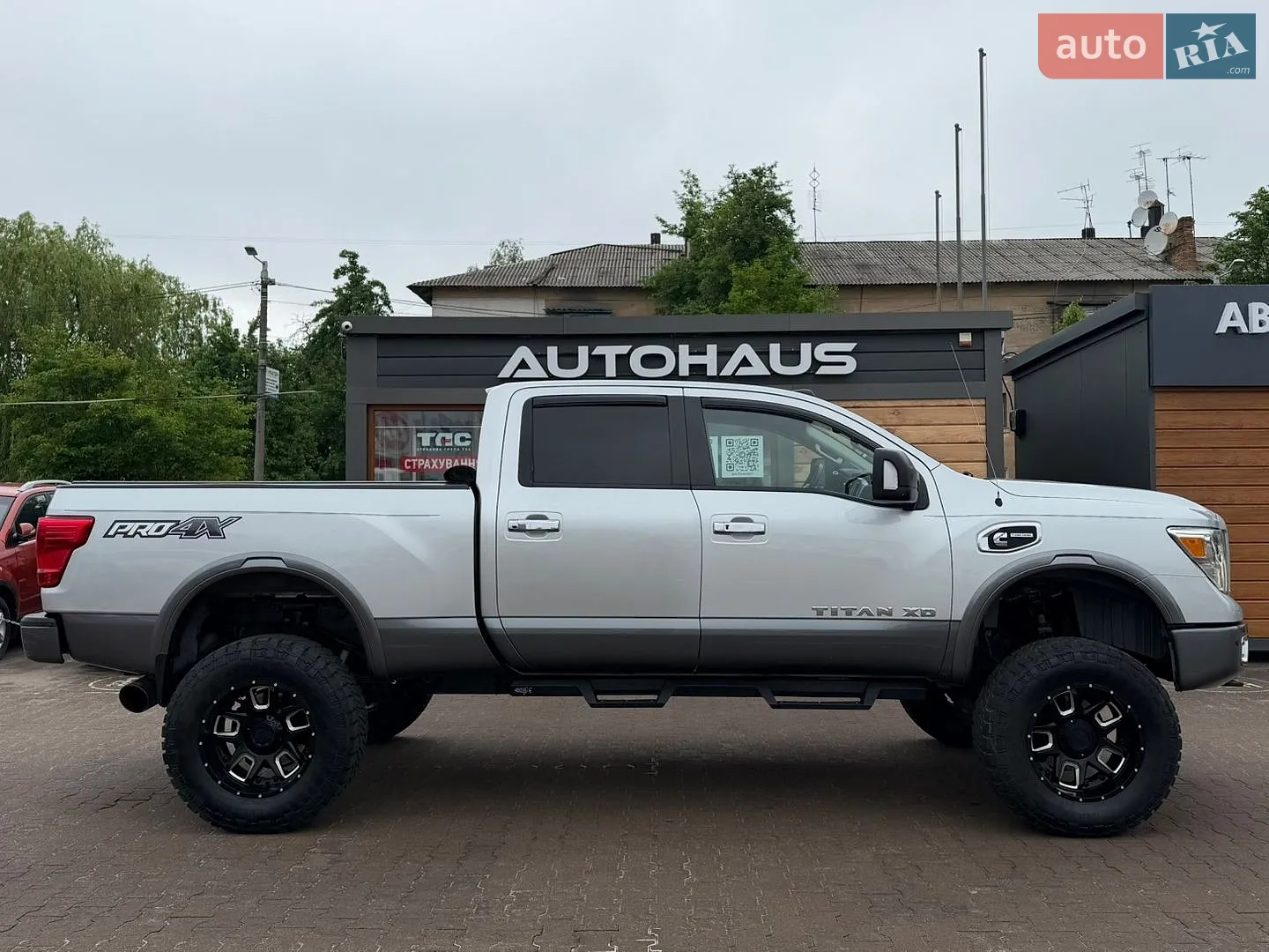 2017 Nissan Titan - мініатюра 4