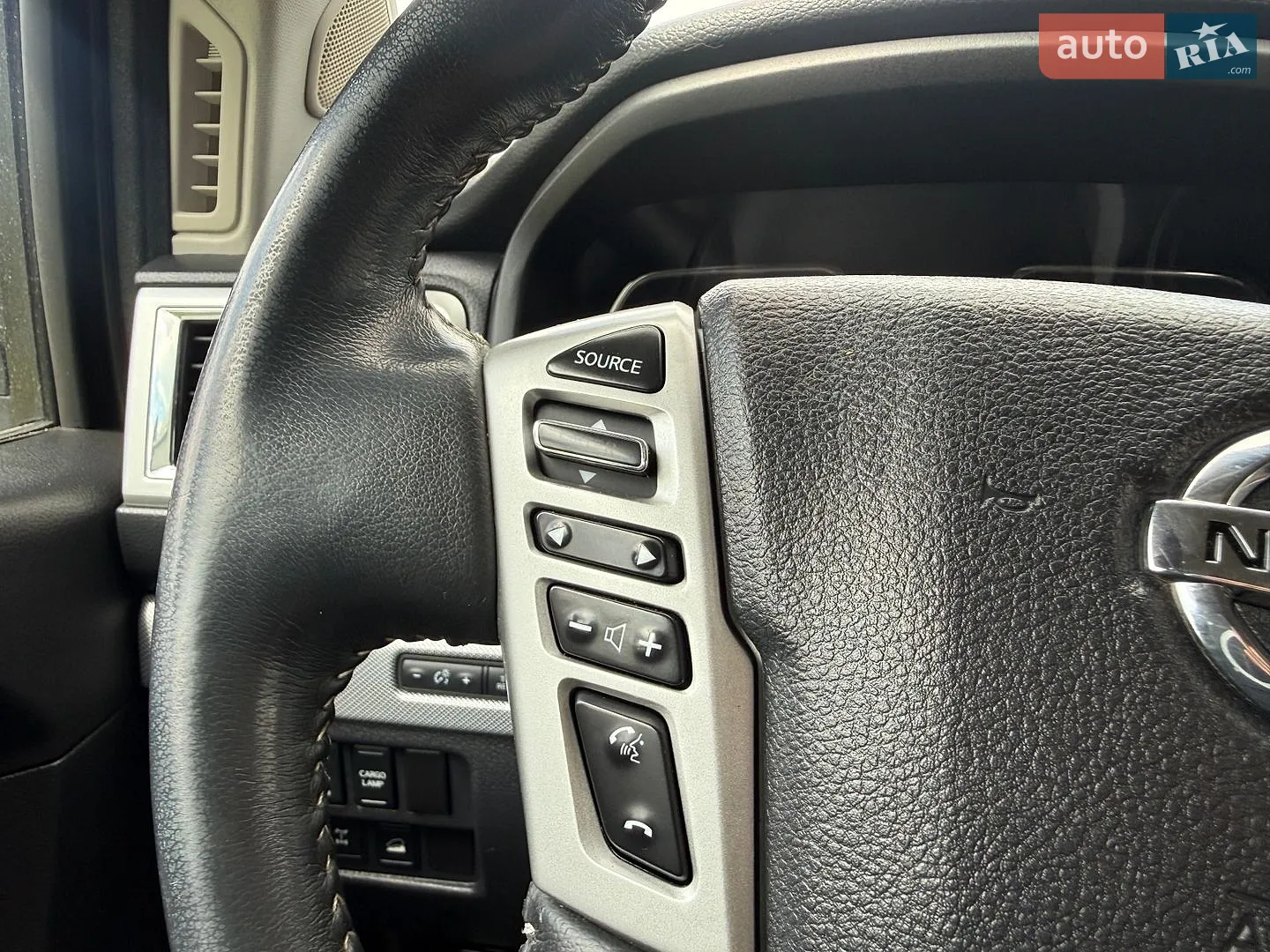 2017 Nissan Titan - мініатюра 18