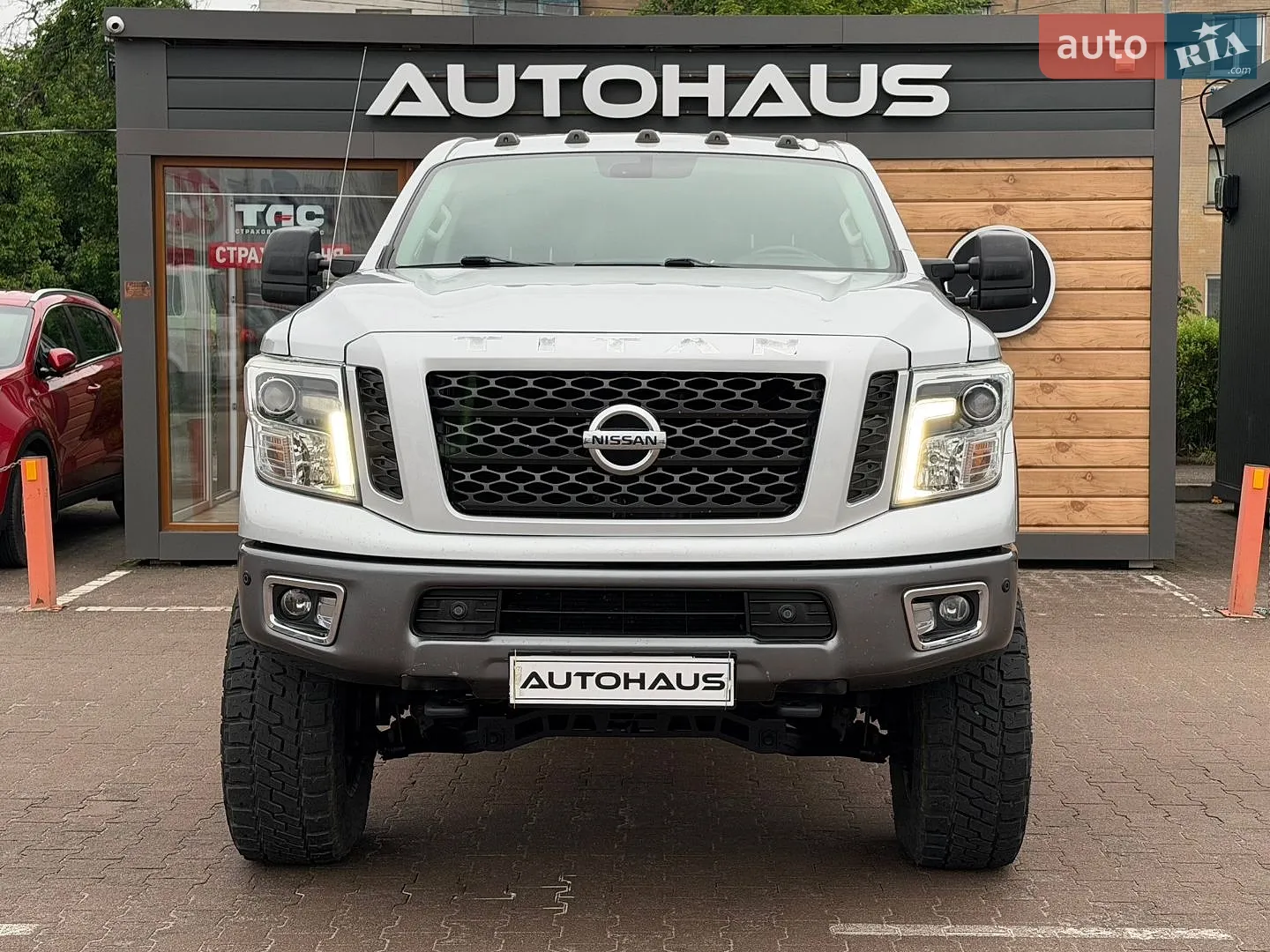 2017 Nissan Titan - мініатюра 2