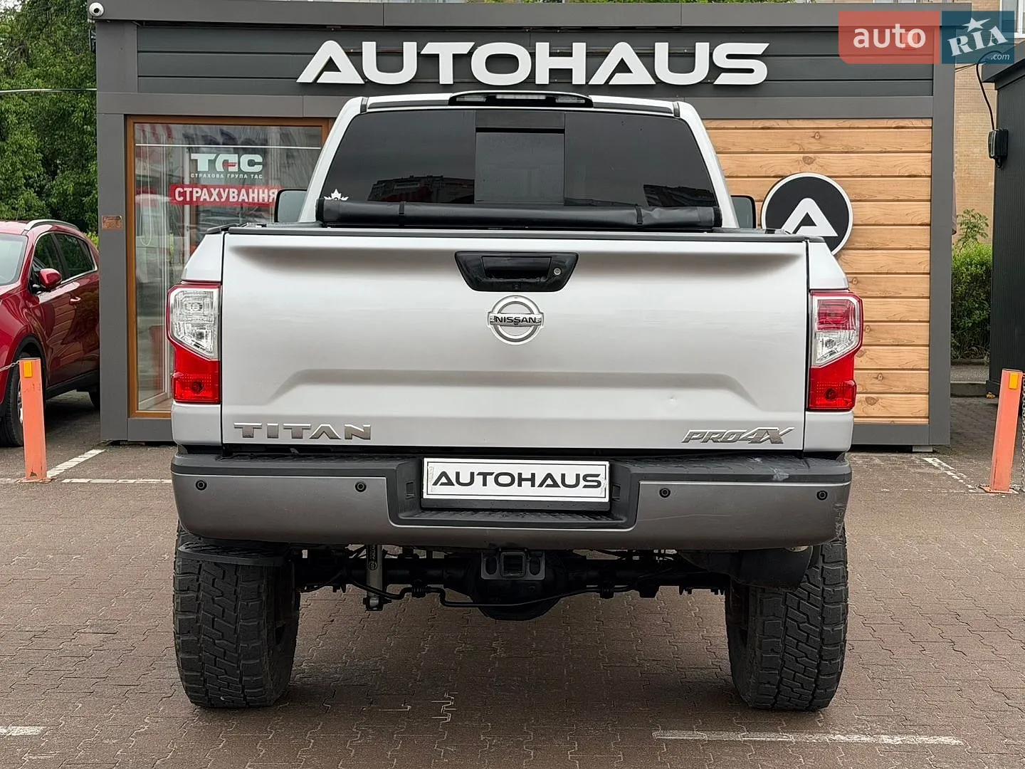 2017 Nissan Titan - мініатюра 7