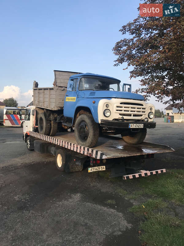 Автовоз Nissan UD 2005 в Коломиї