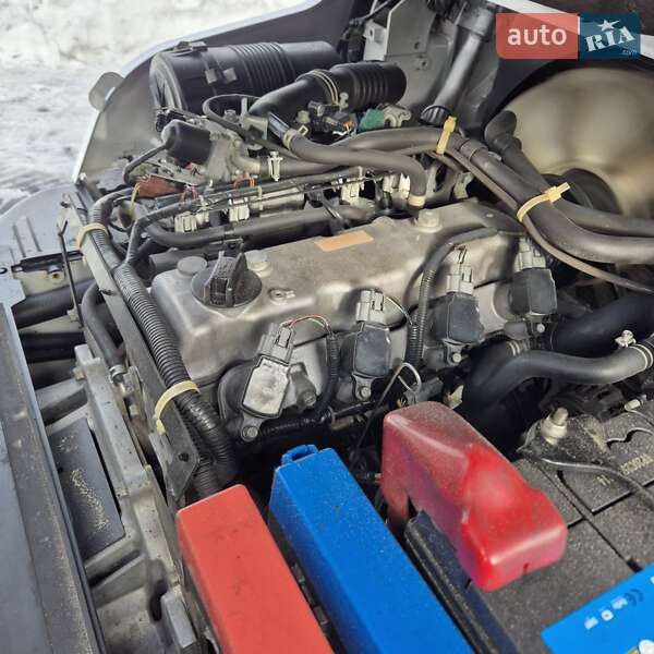 Вилочный погрузчик Nissan UGD 2012 в Пустомытах