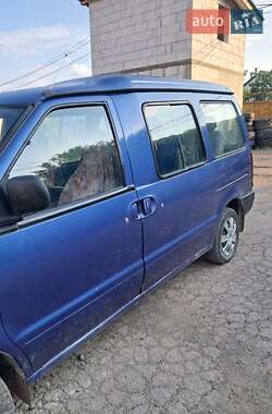 Мінівен Nissan Vanette 1999 в Ужгороді