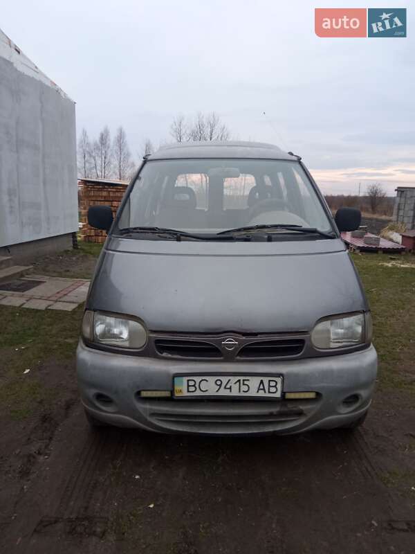 Nissan Vanette 1999