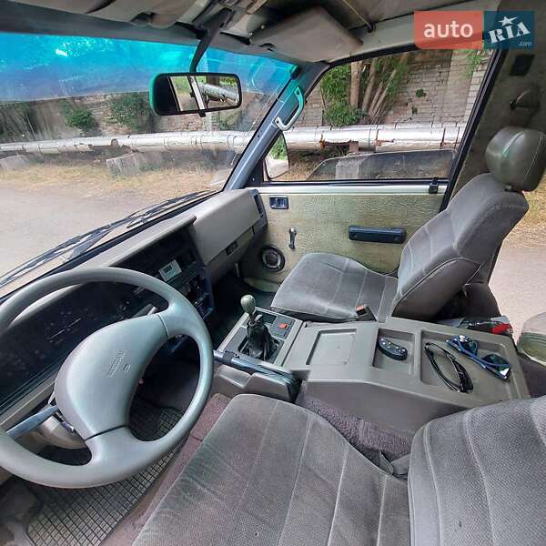 Мінівен Nissan Vanette 1988 в Запоріжжі