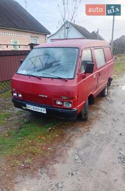 Минивэн Nissan Vanette 1993 в Костополе