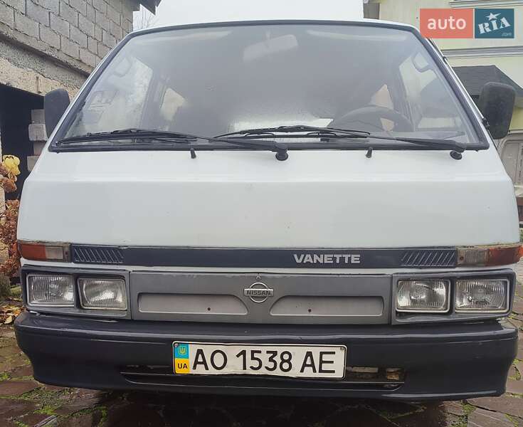 Минивэн Nissan Vanette 1994 в Мукачево