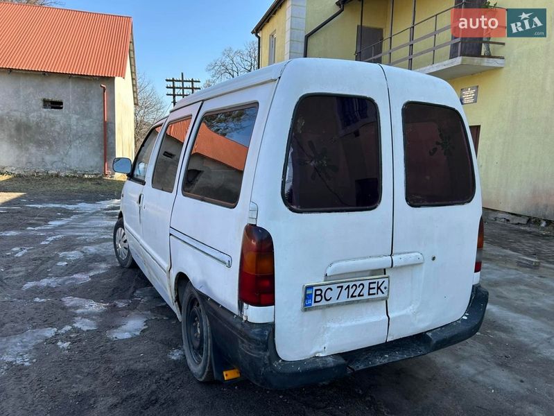 Универсал Nissan Vanette 1997 в Львове