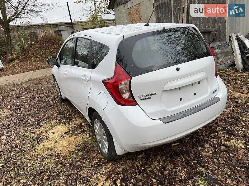 Хэтчбек Nissan Versa Note 2016 в Константиновке (Краматорского района)