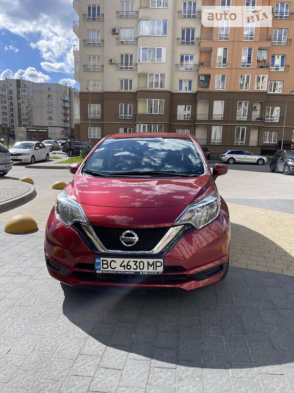 Хэтчбек Nissan Versa Note 2016 в Львове