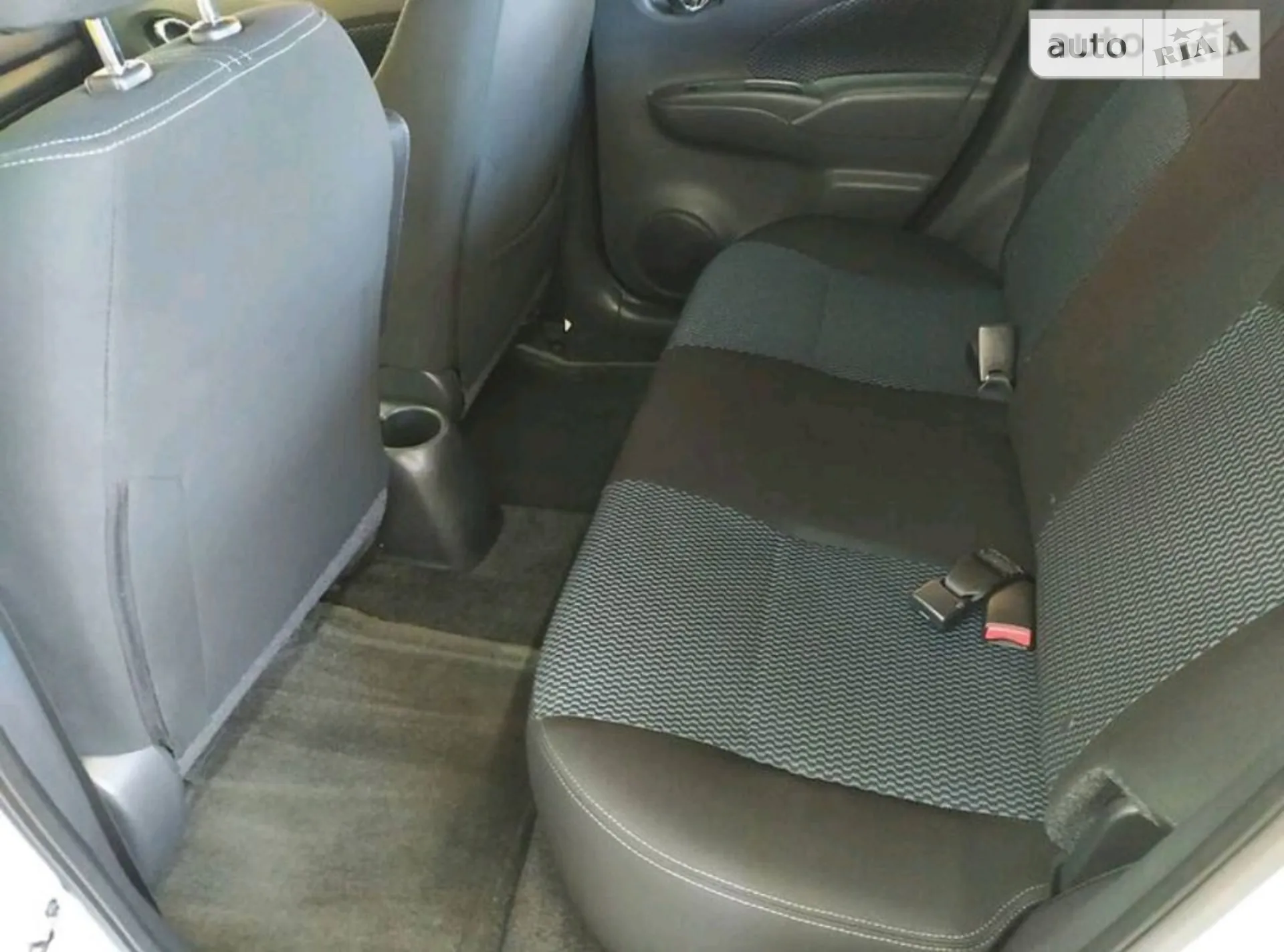 2017 Nissan Versa - мініатюра 9