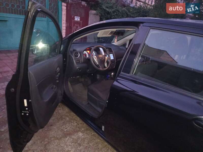 Хэтчбек Nissan Versa Note 2017 в Одессе