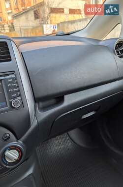 Хетчбек Nissan Versa Note 2014 в 