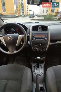 Хэтчбек Nissan Versa Note 2015 в 