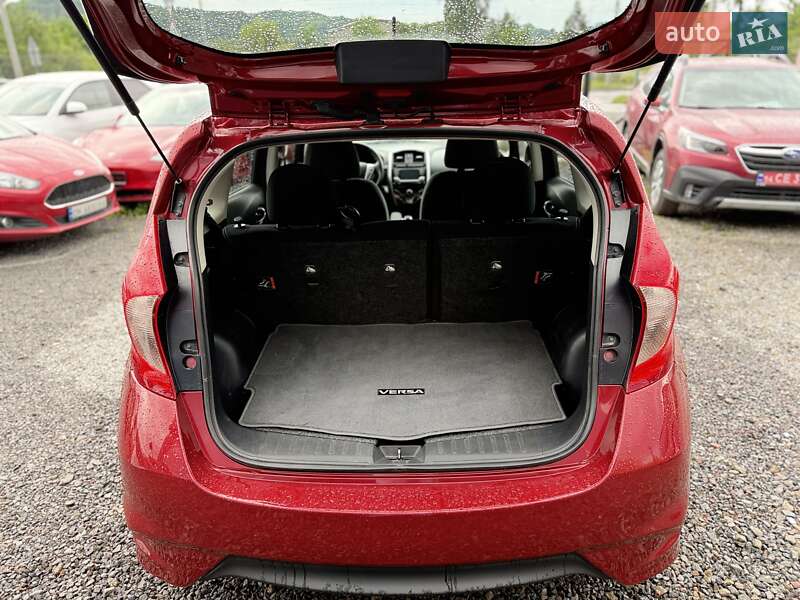 Хэтчбек Nissan Versa Note 2017 в Львове