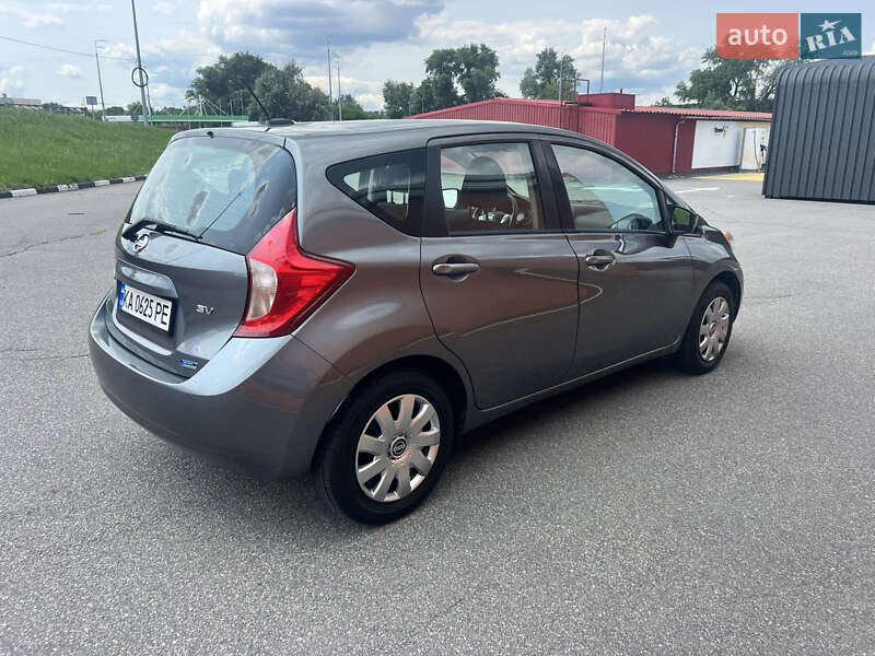 Хэтчбек Nissan Versa Note 2015 в Киеве