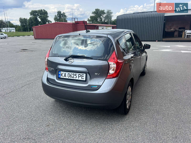Хэтчбек Nissan Versa Note 2015 в Киеве