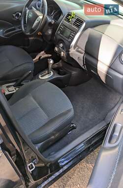 Хэтчбек Nissan Versa Note 2013 в Дымере