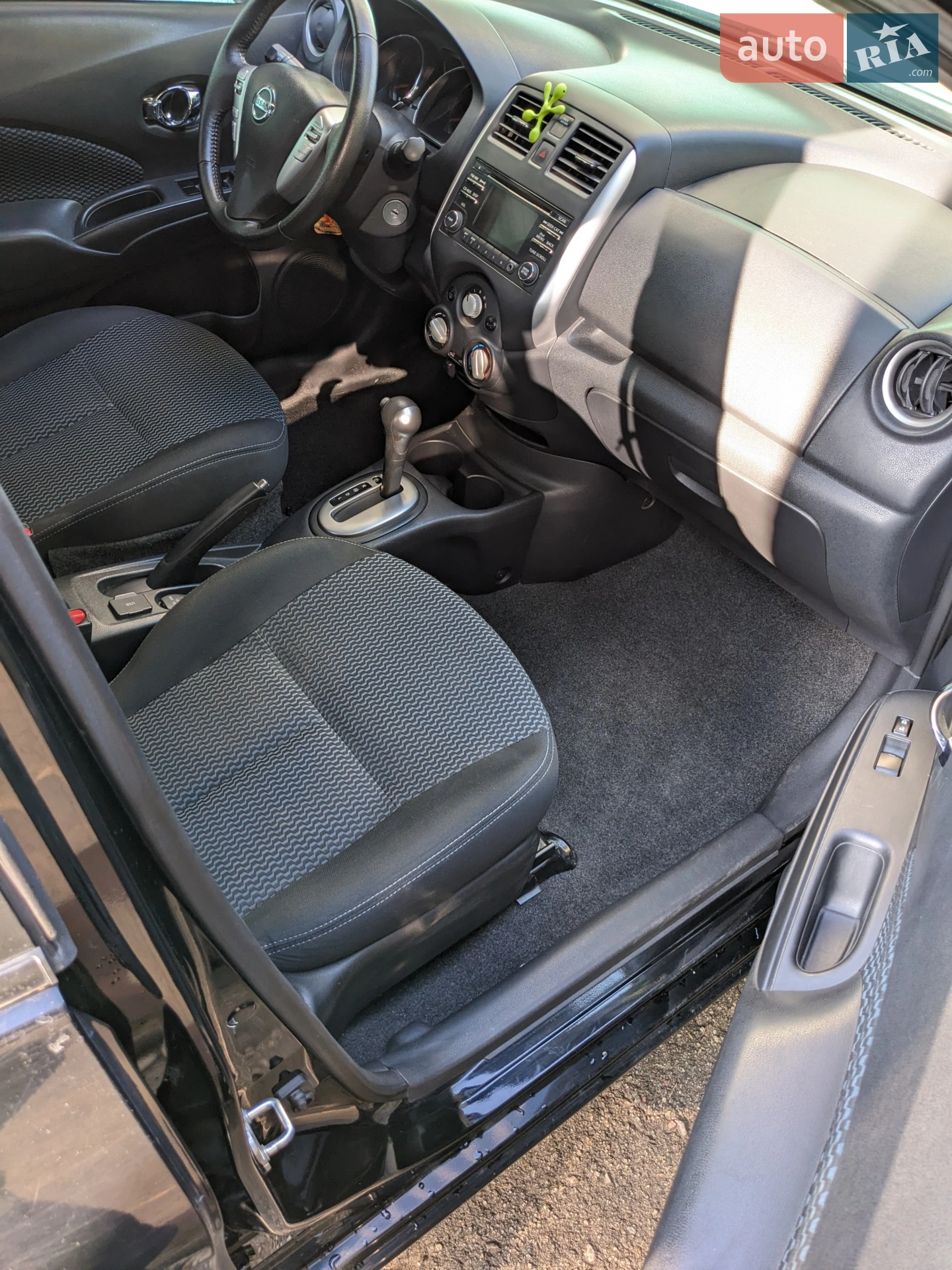 2013 Nissan Versa - мініатюра 11
