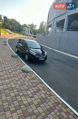 Хэтчбек Nissan Versa Note 2015 в 