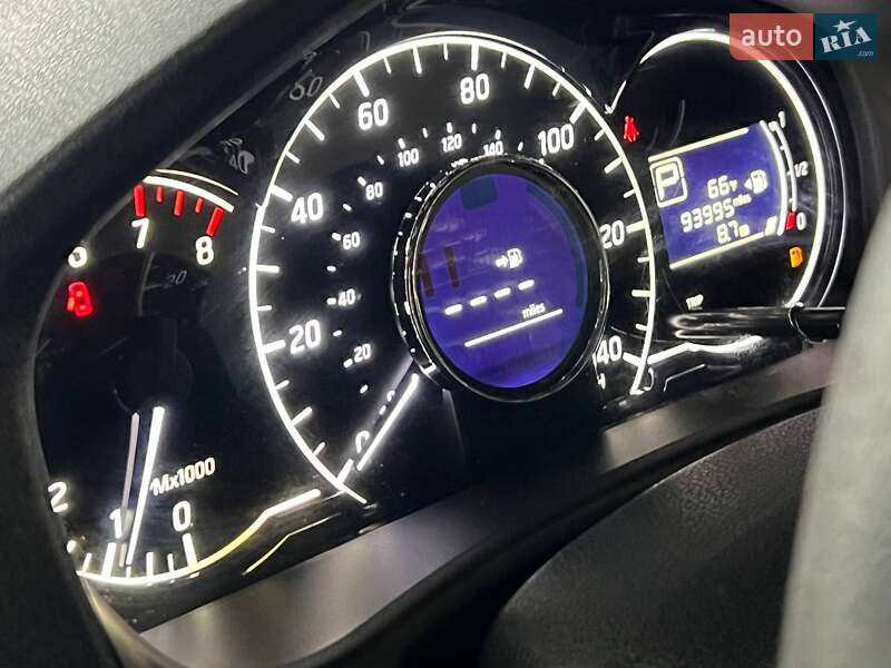 Хэтчбек Nissan Versa Note 2014 в Одессе