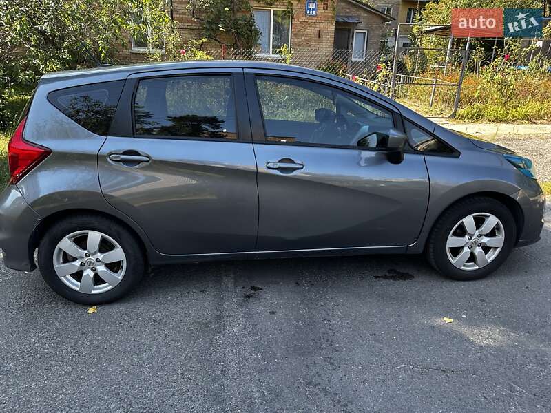 Nissan Versa Note 2017