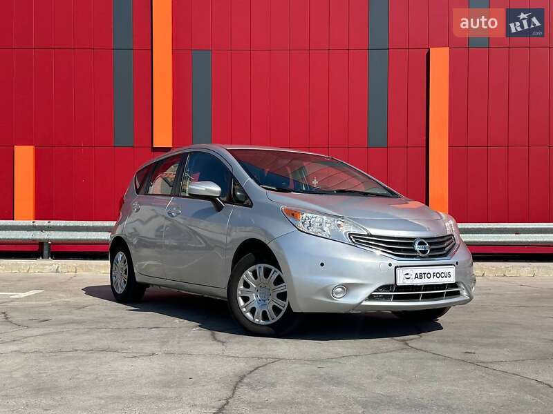 Хэтчбек Nissan Versa Note 2015 в 