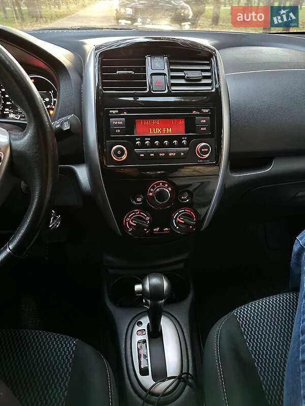 Хэтчбек Nissan Versa Note 2015 в Киеве фото 11 Хэтчбек Nissan Versa Note 2015 в Киеве