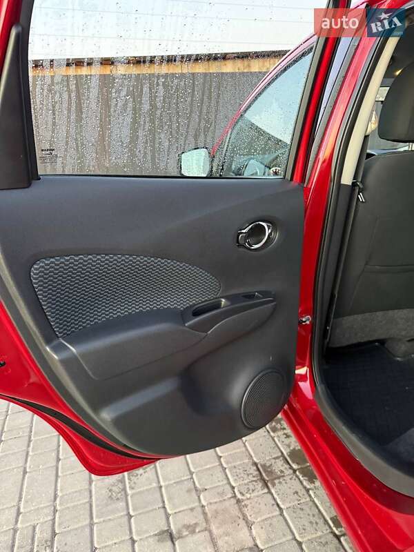 Хетчбек Nissan Versa Note 2015 в Одесі