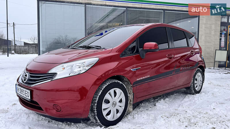 Хэтчбек Nissan Versa Note 2014 в Житомире фото 3 Хэтчбек Nissan Versa Note 2014 в Житомире