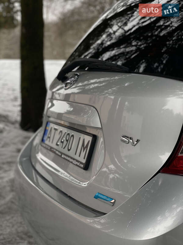 Хэтчбек Nissan Versa Note 2015 в Бурштыне