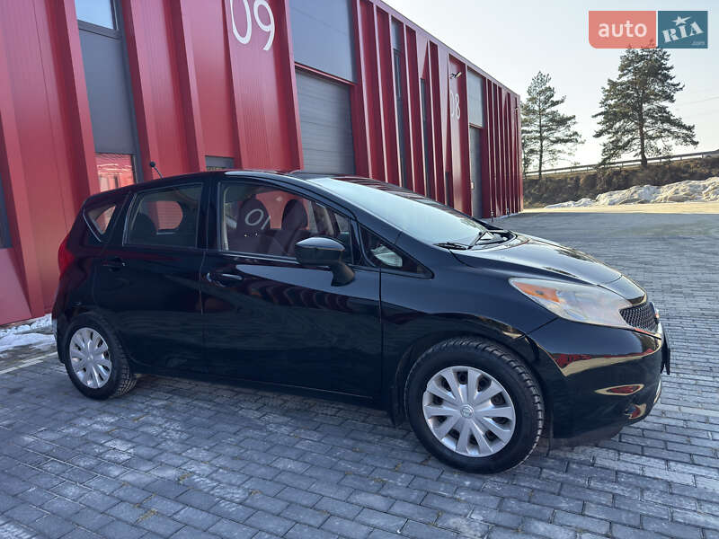 Хэтчбек Nissan Versa Note 2015 в Львове