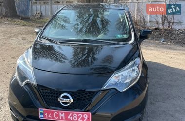 Хэтчбек Nissan Versa Note 2017 в Киеве