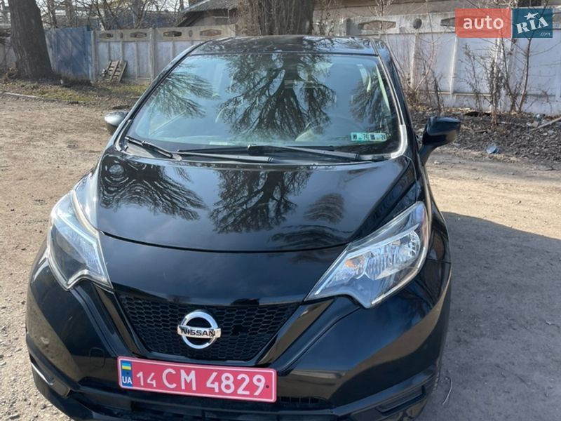 Хэтчбек Nissan Versa Note 2017 в Киеве