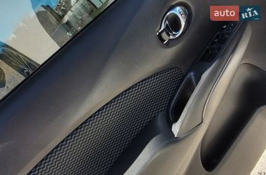 Хетчбек Nissan Versa Note 2016 в Новомосковську